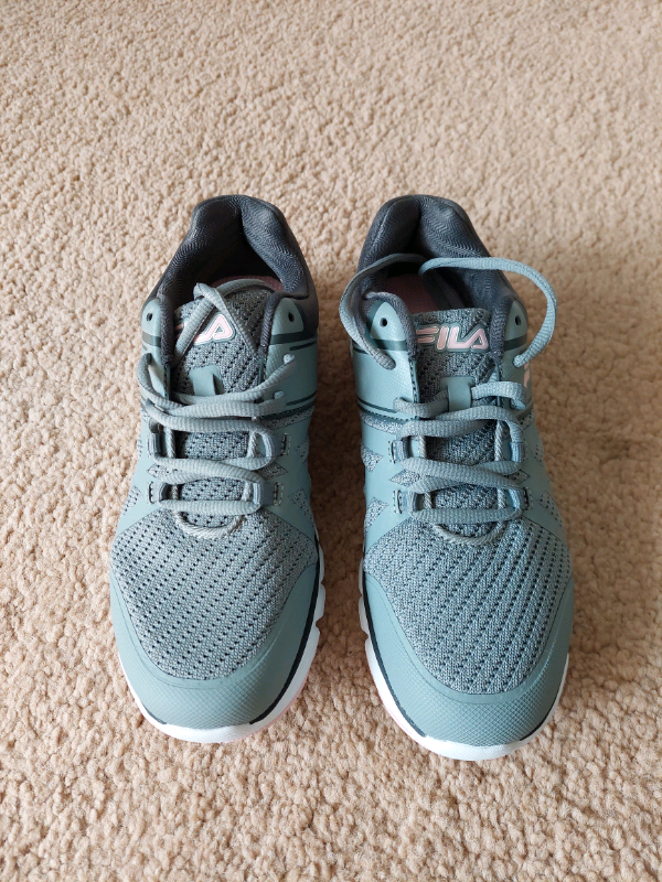 fila trainers size 5